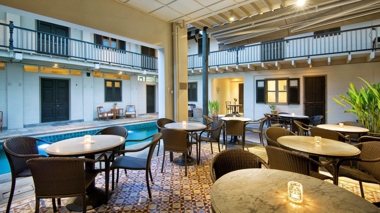 Noordin Mews Hotel